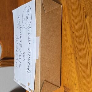 Mystery Box spa/beauty products 6 items